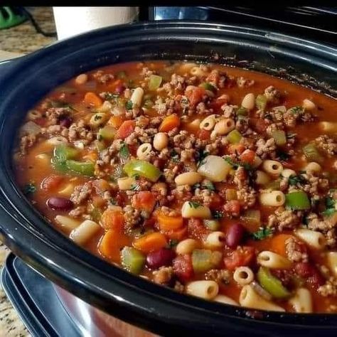 Paula deen lovers | Pasta Fagioli that is bound to be a hit | Facebook Slowcooker Pasta, Slow Cooker Pasta Fagioli, Pasta Fagioli Soup Recipe, Mini Crockpot Recipes, Super Recipes, Pasta Fagioli Recipe, Pasta Fagioli Soup, Crockpot Pasta Recipes, Crockpot Pasta