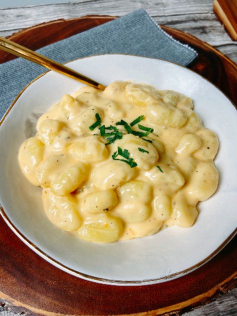 Gnocchi Mac And Cheese, Gnocchi Dishes, Potato Gnocchi, Smoked Gouda, Special Place In My Heart, Cheese Sauce, Tortellini, Gnocchi, Pretty Food