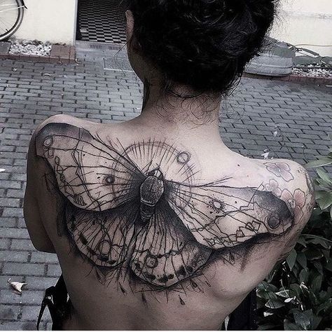 Berlin Tattoo, Butterfly Back Tattoo, Upper Back Tattoos, Polyvore Items, Kunst Tattoos, Butterfly Tattoos For Women, Muster Tattoos, Tattoos Geometric, Moth Tattoo