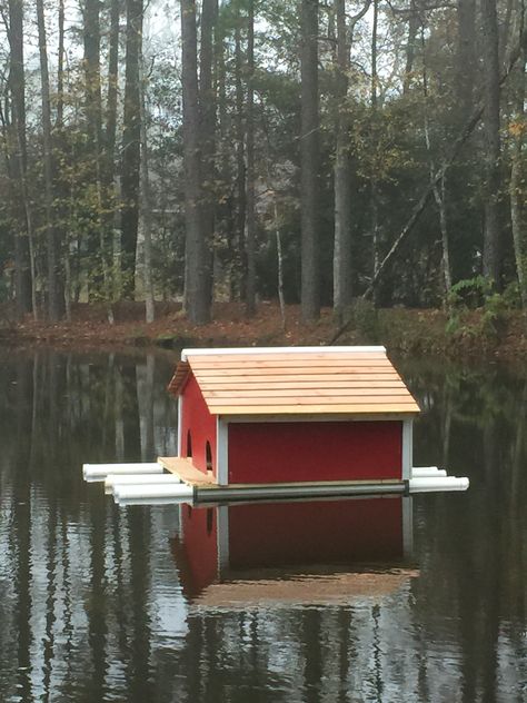 Message me about custom sizing.  6x6 floating duck house $400 Duck House Ideas, Floating Duck House, Duck House Diy, Duck House Plans, Duck Houses, Duck Island, Dock House, Duck Coop, Duck Farming