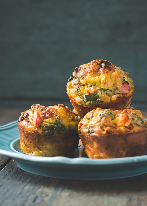 Crustless Mini Quiche (single serving breakfast muffins) - Will Cook For Friends Breakfast Quiche Muffins, Crustless Quiches, Impossible Quiche, Quiche Muffins, Mini Quiches, Breakfast Quiche, Mini Quiche, Legian, Crustless Quiche