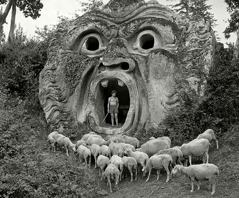 Herbert List, Garden Of Earthly Delights, Parc D'attraction, Magnum Photos, Vintage Photographs, Instagram Foto, Metropolis, A Group, Old Photos