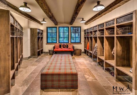 mud room - open coat hanging space with boot cubby below, basket in cubby above for smaller items (helmet, gloves, hat, sun glasses, etc), chalk board label Cabin Mud Room, Rustic Entry, Ski Locker, Gear Room, Ski Room, Locker Designs, Exposed Rafters, Hunting Room, Modern Mountain Home