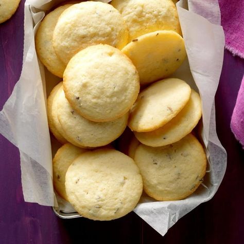 Unusual Cookies, Lemon Ricotta Cookies, Lavender Cookies, Ricotta Cookies, Classic Cookies Recipes, Easy Oatmeal, British Baking, Butter Cookies Recipe, Sprinkle Cookies