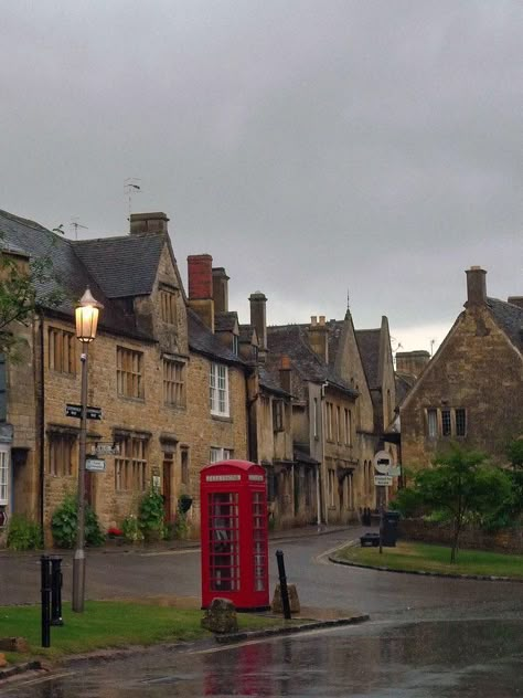 Chipping Campden, Red Phone Booth, Cotswolds England, Phone Booth, Ireland Scotland, The Cotswolds, English Countryside, British Isles, Pretty Places