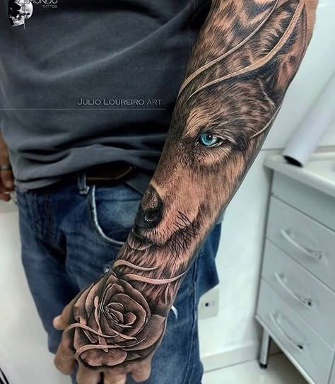 Wolf Face Tattoo, Wolf Tattoo Forearm, Tiger Hand Tattoo, Herren Hand Tattoos, Tiger Tattoo Sleeve, Wolf Tattoos Men, Lion Tattoo Sleeves, Wolf Tattoo Sleeve, Men Tattoos Arm Sleeve