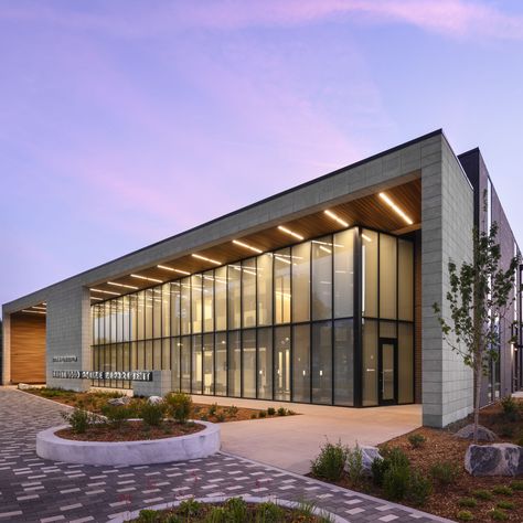 Englewood Police Headquarters | DLR Group Accessibility Design, Church Building Design, Modern Restaurant Design, School Building Design, Commercial Design Exterior, Employee Wellness, Modern Architects, Architecture Concept Drawings, Small Buildings