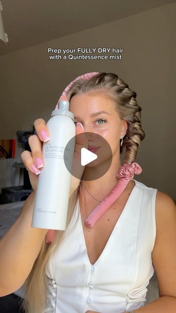 ETERNAL MUSE on Instagram: "STOP making these mistakes and get the most perfect heatless curls every time! ✨ we will never stop talking about the common error people often make with heatless curls and it is using sections that are too large and wrapping them too loosely. This video heatless curl tutorial outlines the steps you should follow to achieve the most bouncy and long-lasting curls overnight or during the day. You’ll thank us later! CC: @gavrikovasasha" Heatless Curls Short Hair, Heatless Curls Tutorial, Heartless Curls, Heatless Curls Overnight, Loose Curls Hairstyles, Curl Tutorial, Lasting Curls, Large Curls, Overnight Curls