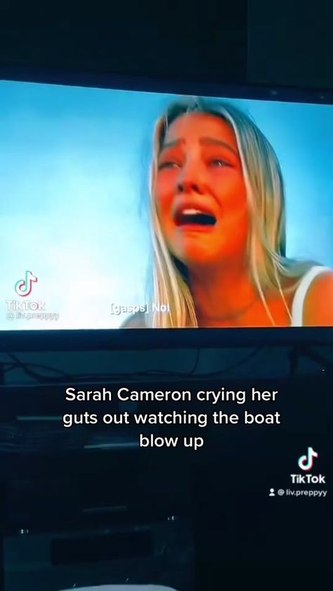 #sarahcameron Hashtag Videos on TikTok Ward Cameron, Outer Banks Style, Pretty Movie, Outer Banks Beach, The Pogues, Outer Banks Nc, Funny Short Clips, Keep Swimming, Paradise On Earth