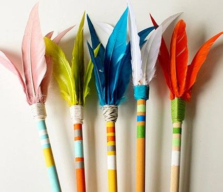 Paper Pigeon, Pow Wow Party, Arrows Diy, Pen Toppers, Native American Crafts, Pencil Toppers, Cute Crafts, Diy Inspiration, Diy Handmade