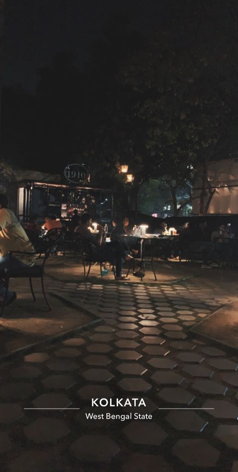 Kolkata travels Kolkata Cafe Snap, Night Kolkata, Kolkata Snap, Night Snap, Life Quotes Tumblr, Home Screen Wallpaper Hd, Arab Men Fashion, Screen Wallpaper Hd