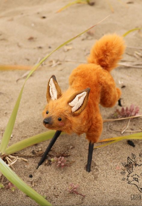 Stuffed Animal Sculpture, Art Doll Animals, Art Dolls Animals, Animal Art Dolls, Animal Art Doll, Art Doll Animal, Clay Fox, Fox Plushie, Fox Doll