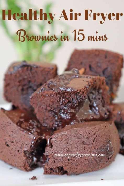 15 mins Air Fryer Brownies Air Fryer Brownies, Air Fryer Banana Bread, Air Fryer Banana, Air Fryer Cake Recipes, Air Fryer Recipes Dessert, Air Fryer Recipes Snacks, Fried Dessert, Brownie Recipes Healthy, Preppy Kitchen