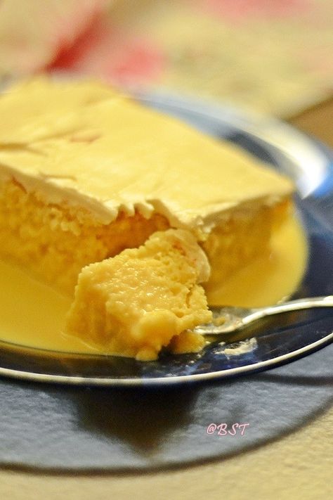 Saffron Milk Cake, Eid Baking, Milk Cakes, Saffron Milk, Saffron Cake, Cafe Recipes, Saffron Recipes, حلويات عربية, Arabic Dessert