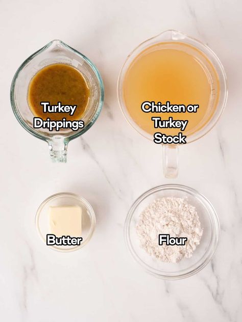 How To Make Homemade Turkey Gravy + Step By Step Images Turkey Gravy From Drippings Easy, Thanksgiving Gravy Recipes, Homemade Turkey Gravy, Making Turkey Gravy, Homemade Gravy Recipe, Thanksgiving Gravy, Gluten Free Holiday Recipes, Thanksgiving Brunch, Gluten Free Holiday