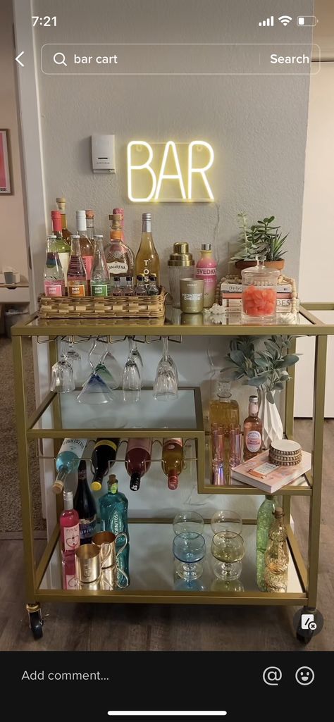 College House, Bar Cart Styling, Apartment Living Room Design, Dream Apartment Decor, College Apartment Decor, Future Apartment Decor, College Room, Bar Cart Decor, Apartment Aesthetic