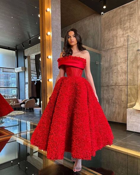 Fancy Gala Dress, Red Prom Dress Outfit, Red Gala Dress Classy, Short Dresses Formal Elegant, Prom Dress Ankle Length, Red Classy Dress, Red Dress Wedding, Event Dresses Classy, Ankle Length Evening Dress