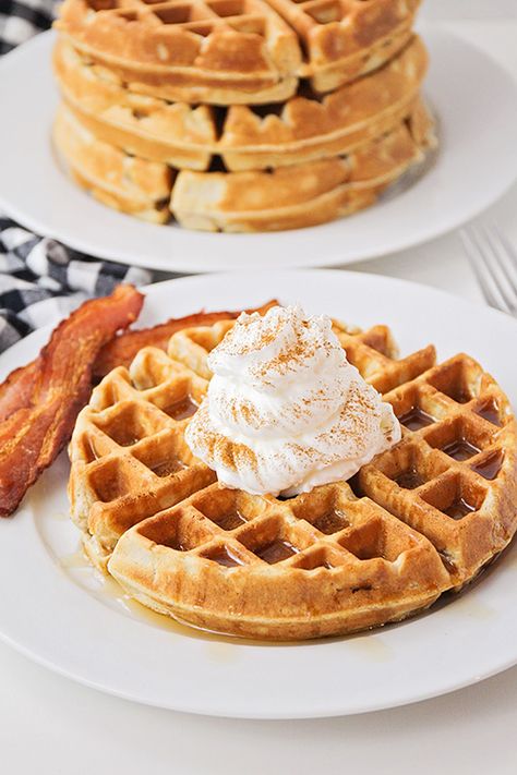 Homemade Cinnamon Waffle Recipe, Waffles With Cinnamon, Cinnamon Belgian Waffle Recipe, Belgian Waffle Recipe Cinnamon, Waffle Recipe Cinnamon, Cinnamon Toast Waffles Recipe, Hotel Waffle Recipe, Cinnamon Waffle Recipe, Cinnamon Sugar Waffles