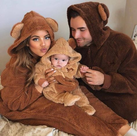 Gracie Piscopo, Baby Images, Bear Outfits, Mommy Life, Cute Family, Family Goals, Baby Family