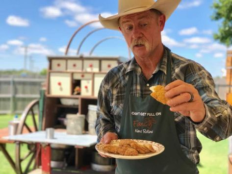 Crispy Fried Catfish - Kent Rollins Kent Rollins Recipes, Crispy Fried Catfish, Cowboy Food, Brisket Burger, Kent Rollins, Smoked Chuck Roast, Cast Iron Skillet Cooking, Fried Catfish, Dutch Oven Cooking