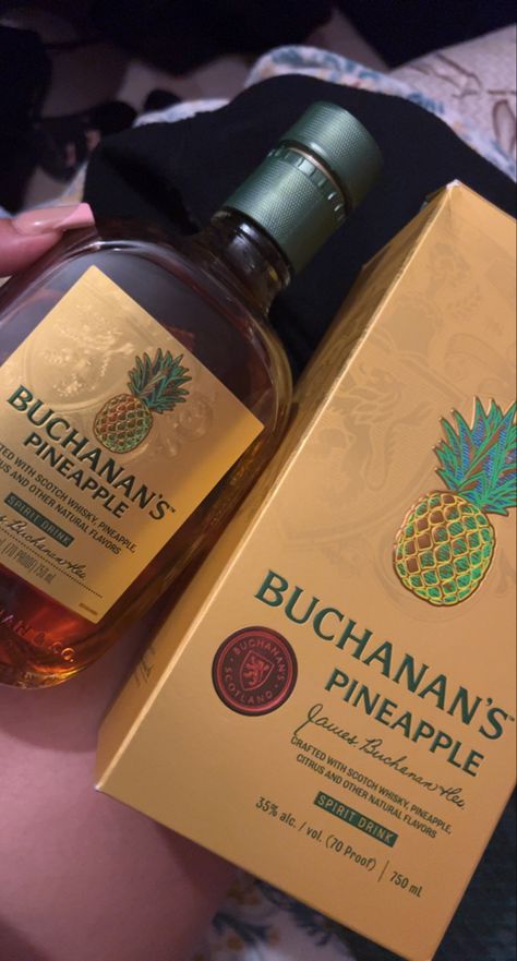 Pineapple Buchanan, Buchanan Pineapple, Buchanan Drinks, 1942 Tequila, Wine Glassware, Party Night Club Aesthetic, Pretty Alcoholic Drinks, Alcholic Drinks, Spirit Drink