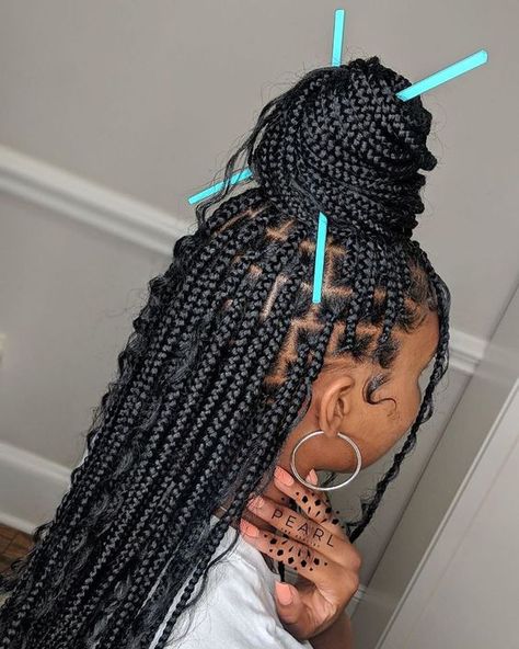 Braids Knotless Medium, Boho Braids Styles, Knotless Medium, Box Braids Knotless, Braids Women, Medium Knotless, Haircuts Women, Men Braids, Older Mens Hairstyles