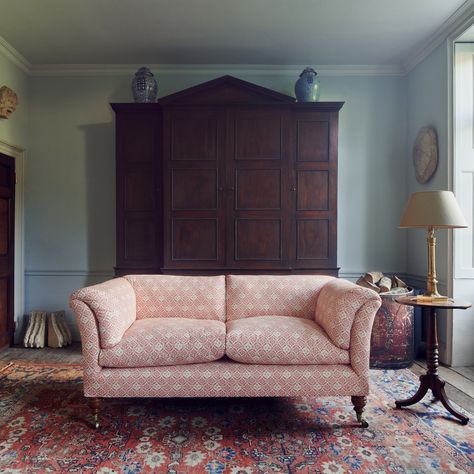 A magnificent George II Library Cabinet overlooks our reproduction Wynn sofa. This Howard and Sons style sofa is upholstered in the… | Instagram Jamb London, Howard Sofa, Library Cabinet, Antique Sofa, Antique Fireplace, English Country House, Seater Sofa, Dog Bed, The Original