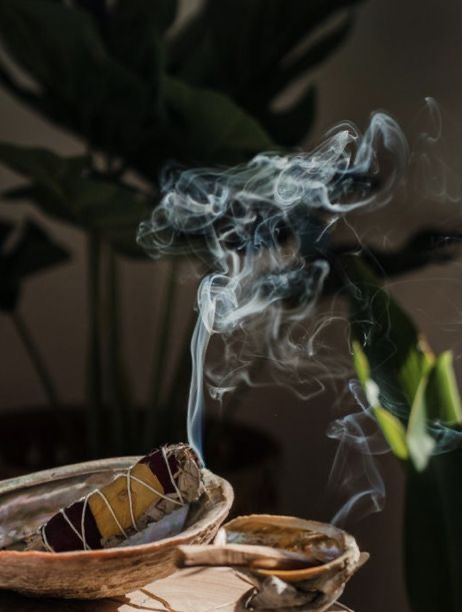 Smudging Aesthetic, Smudge Aesthetic, Zen Aesthetic, Yoga Photoshoot, Wallpaper Pastel, Modern Witch, Witch Aesthetic, Daily Ritual, Sound Healing