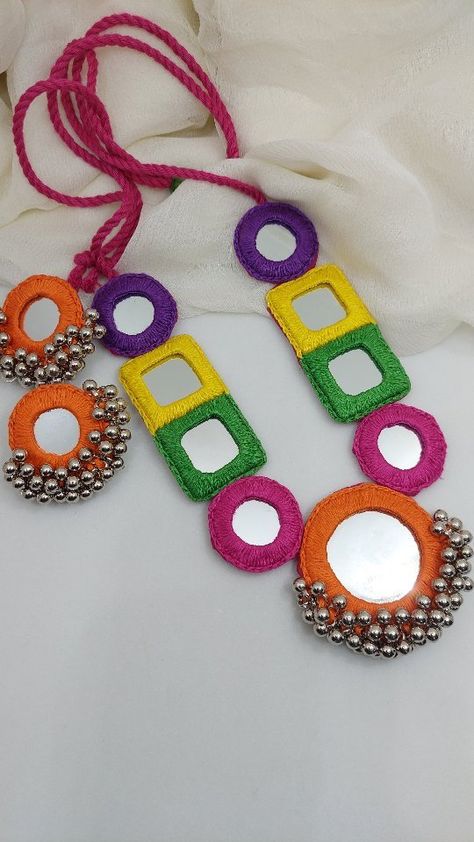 Mirral Wark, Mirror Work Necklace, Navratri Necklace, Garba Jewellery, Navratri Jewellery, Mirror Jewellery, Mirror Necklace, Flower Jewelry Designs, Hand Embroidered Jewelry