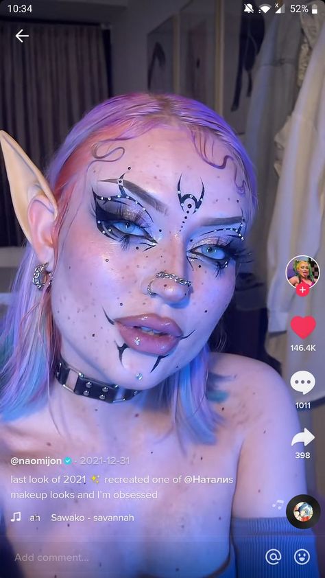 Futuristic Makeup Sci Fi, Futuristic Goddess, Dark Fairy Makeup, Futuristic Makeup, Pixie Makeup, Eyeliner Designs, Makeup Face Charts, Work Makeup, Rave Makeup