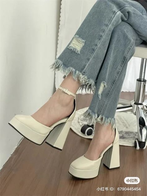 Block heels sandal