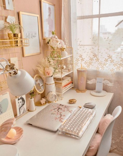 pink and gold home office decor. home office inspo. Home Office Pink And Gold, Home Office Desk Ideas For Women, Peach Home Office, Girl Office Aesthetic, White And Gold Office Ideas, Multi Purpose Office Space, Work Desk Design, Gold Home Office Decor, Pink Office Aesthetic