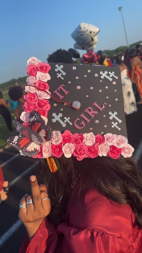 Chrome Hearts Graduation Cap, Sza Inspired Graduation Caps, Rod Wave Graduation Cap, Graduate Cap, Graduation Cap Ideas Sza, Graduation Cap Designs Girly, Bratz Graduation Cap, Jhene Aiko Graduation Cap, Decorate Cap For Graduation