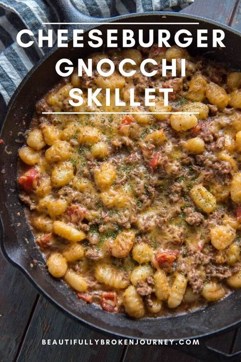 Delicious and easy Cheeseburger Gnocchi Skillet is bursting with flavor and is healthy, too! #cheeseburger #gnocchirecipes #skilletrecipes #gnocchi Cheeseburger Gnocchi, Ww Casseroles, Yummy Nummies, Gnocchi Recipes Easy, Gnocchi Dishes, Stuffed Pasta, Ww Freestyle, Love Your Body, Simply Filling