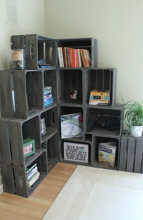 17 Best ideas about Wood Crate Shelves on Pinterest | Rustic ... Crate Bookshelf, Crate Diy, Crate Shelves, Crate Ideas, Diy Rustic Decor, Bookshelf Storage, Crate Furniture, Bookshelves Diy, Wood Crates