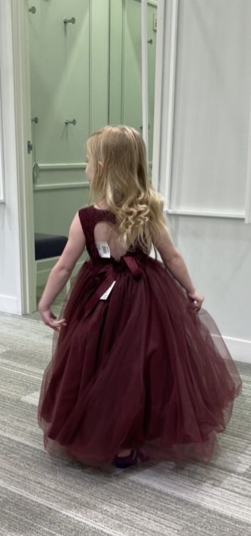 Wine flower girl dress Flower Girl Dresses Burgundy, Burgundy Flower Girl Dress, Red Flower Girl Dresses, Black Wedding Gowns, Toddler Flower Girls, Dark Red Dresses, Wine Dress, Bridal Party Dresses, Flower Girl Dress