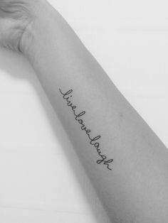 Laughing Tattoo, Tattoo Ideas Quotes, Laugh Tattoo, Love Life Tattoo, Love Your Friends, Small Sister Tattoos, Bff Tattoos, Infinity Tattoos, Tattoo Graphic