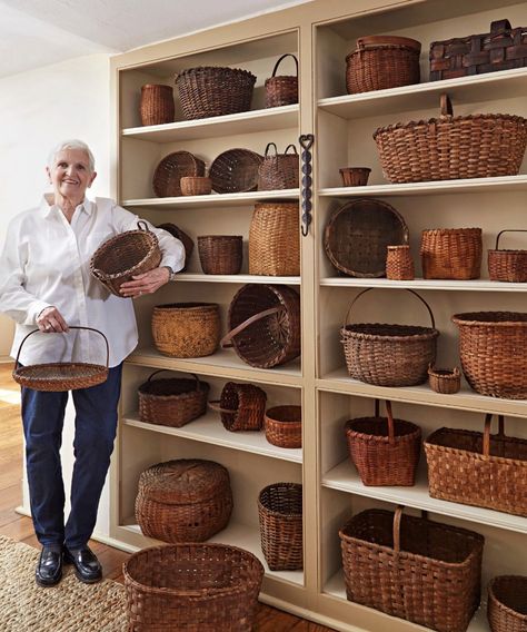 Basket Displays Ideas, Wicker Basket Display Ideas, Basket Collection Display, Rattan Basket Display, Basket Styling, Wicker Basket For Shelves, Vintage Basket Wall, Basket Display, Kitchen Pantries