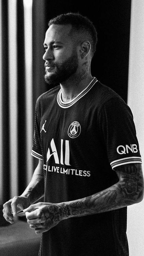 Neymar Images, Neymar Jr Tattoos, Neymar Jr Hairstyle, Neymar Hot, Neymar Barcelona, Neymar Brazil, Neymar Psg, Black And White Football, Neymar Jr Wallpapers