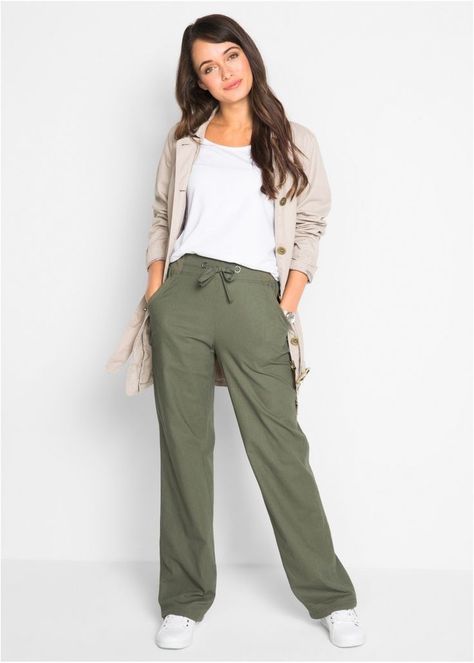 Outfits With Green Cargo Pants, Linen Pants Outfit Plus Size, Olive Cargo Pants Outfit, Plus Zise, Everyday Casual Outfits, Tank Outfit, Cargo Pants Outfit, Eve Outfit, Event Outfit