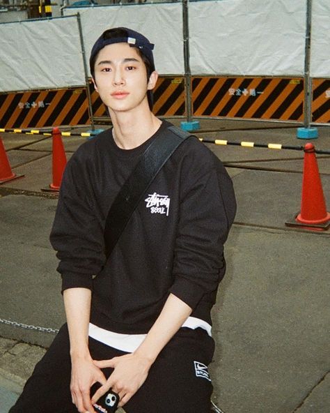 Byeon Woo Seok, Boyfriend Outfit, Strong Girl, Kdrama Actors, Korean Celebrities, Korean Men, Korean Actress, Asian Boys, Boyfriend Pictures