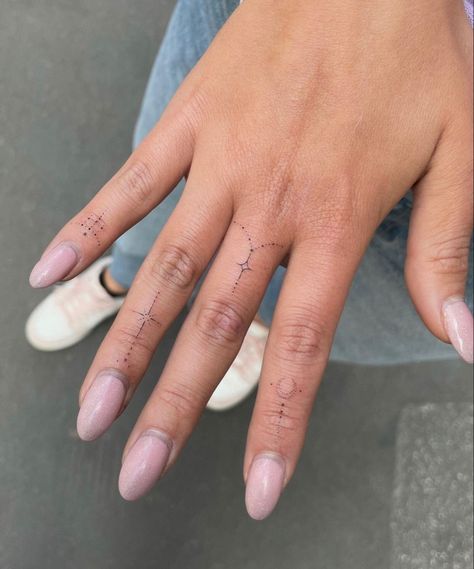 Healed Finger Tattoos, Hand Tatto, Tiny Finger Tattoos, Small Finger Tattoos, Finger Tattoo For Women, Finger Tats, Hand And Finger Tattoos, Handpoke Tattoo, Small Hand Tattoos