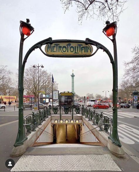 Art Nouveau Paris, Metro In Paris, Ruins Architecture, Paris Metro Sign, Hector Guimard, Rue Saint Honoré Paris, Metro Paris, Paris Metro Stations, France Aesthetic