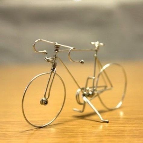 Welded Ornaments, Wire Bicycle, Wire Art Sculpture, Bicycle Art, Steel Art, Wire Work Jewelry, Bike Art, Wire Sculpture, Button Art