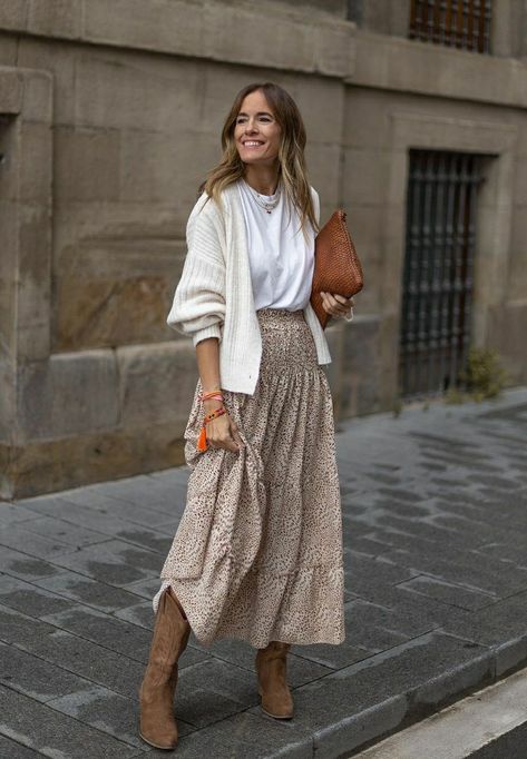 Fall Maxi Skirt Outfits, Look Boho Chic, Fall Attire, Stil Boho, Maxi Skirt Outfits, Outfit Inspo Fall, Mode Inspiration, Looks Vintage, Modest Outfits