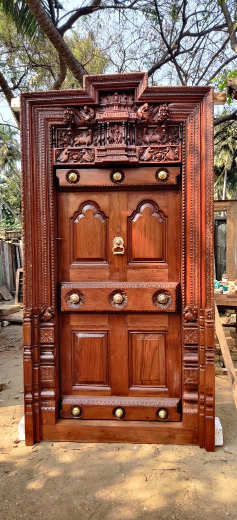 Indian Main Door Designs, Mumbai House, Main Door Design Photos, Chettinad House, Small House Furniture, Pooja Door, Pooja Unit, Pooja Door Design, House Main Door