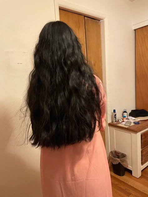 Thick Hair Aesthetic Indian, Thick Hair Aesthetic, Long Hair Indian Women, Natural Thick Hair, Hip Length Hair, Thick Full Hair, Thick Black Hair, Tall Hair, Black Long Hair