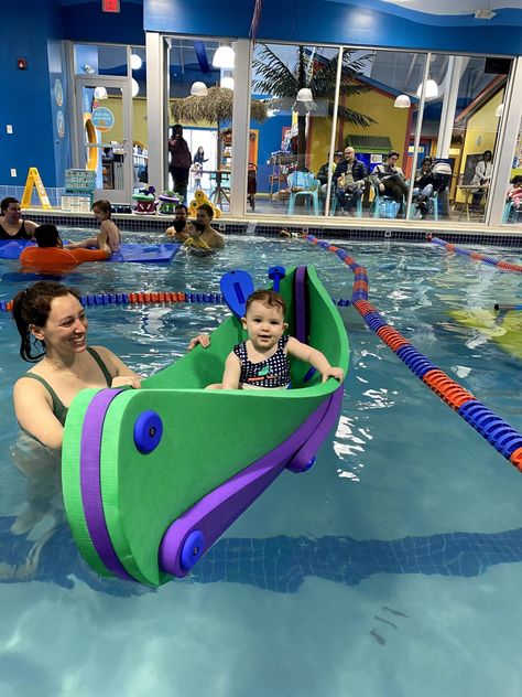 Kids Swimming Lessons, Job Photography, Kids Swimming Pool, Swimming Lessons For Kids, Swimming School, Swimming Pool Plan, Baby Spa, Children Swimming Pool, Pregnancy Progression