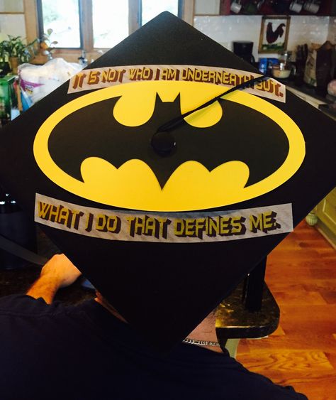 Batman Grad Cap Batman Graduation Cap Ideas, Batman Grad Cap, Batman Graduation Cap, Batman Graduation, Disney Grad Caps, Grad Cap Decorated, Graduation Cap Decoration Diy, Cap Graduation, College Graduation Cap Decoration