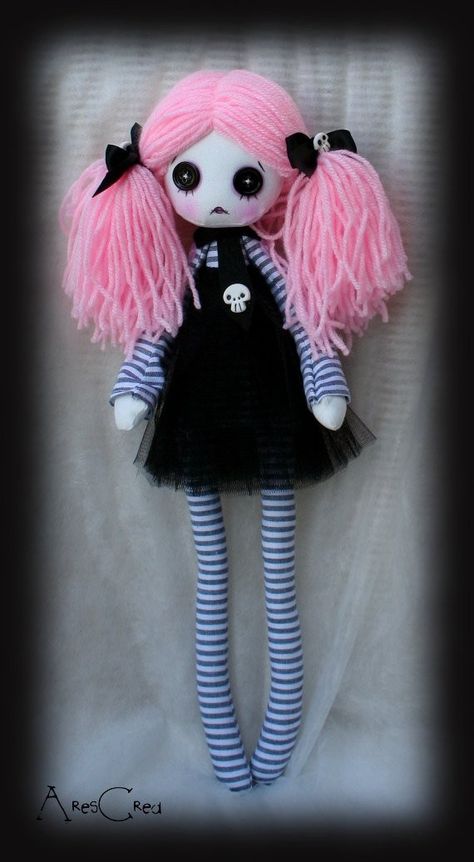 Ragdolls Doll, Ragdoll Doll, Creepy Stuffed Animals, Scary Doll, Gothic Dolls, Halloween Doll, Voodoo Dolls, Art Dolls Handmade, Doll Tutorial